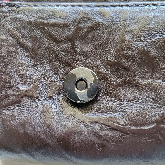 CARLOS SANTANA FAUX LEATHER BROWN MUSIC GUITAR STUD CHAIN CLUTCH PURSE - Picture 4 of 5